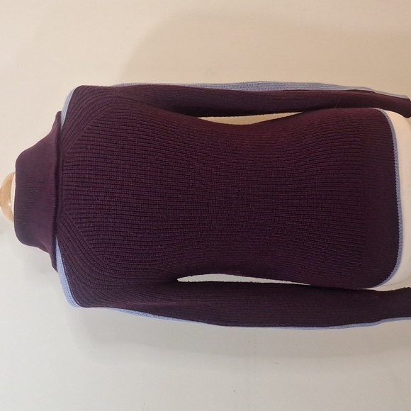 Icebreaker Women's Merino Lodge Long Sleeve Half Zip Sweater - NIGHTSHADE/ KYANI - Picture 7 of 11